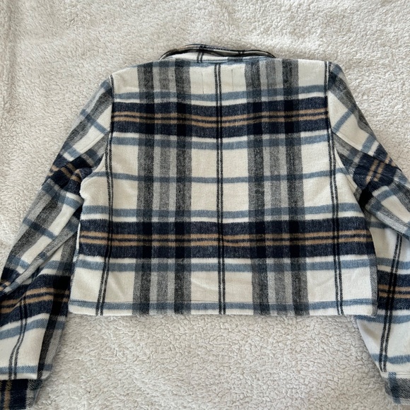 Cropped fleece-feel jacket - Picture 7 of 7